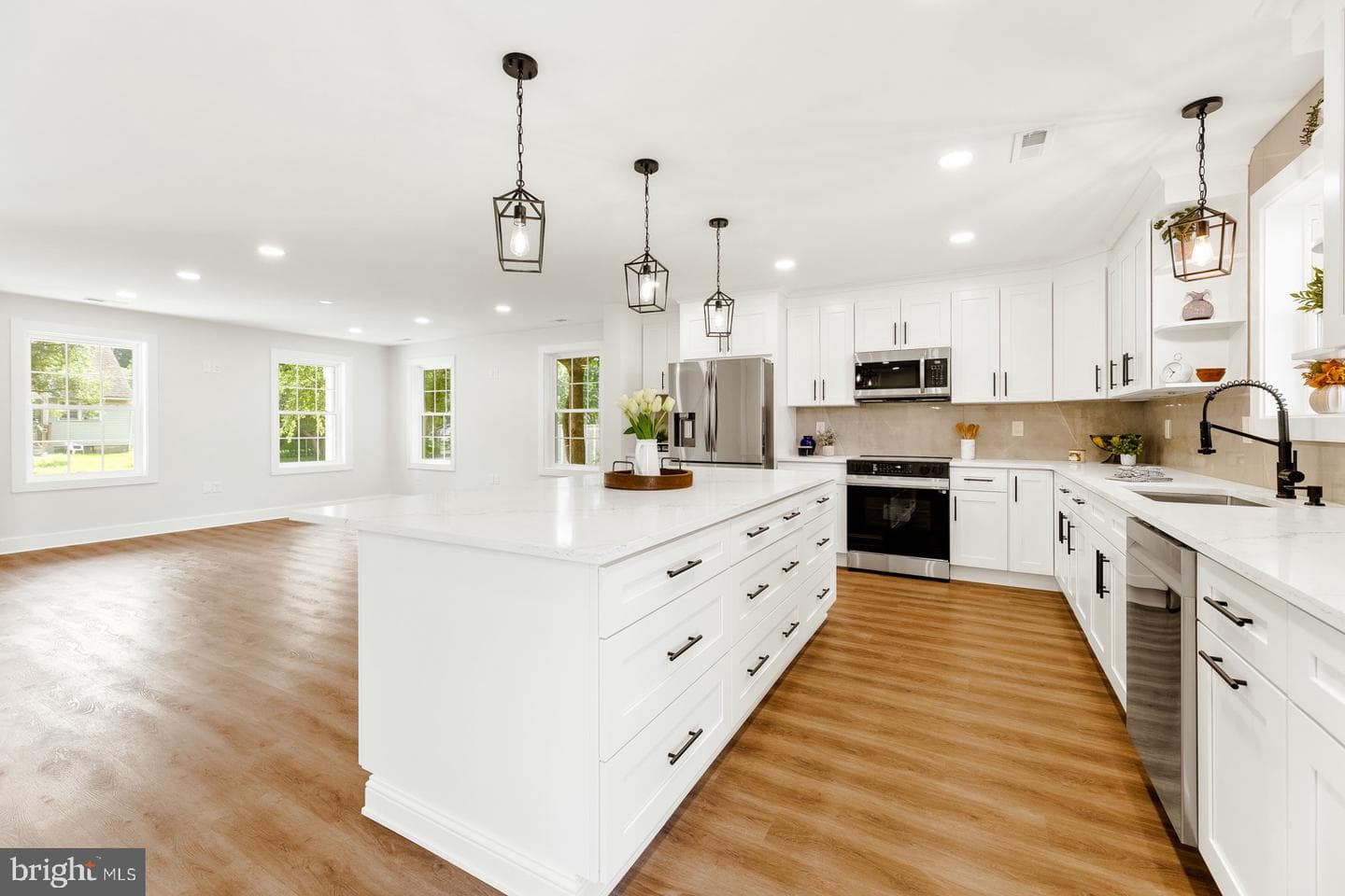 1805 Grieb Avenue photo 13