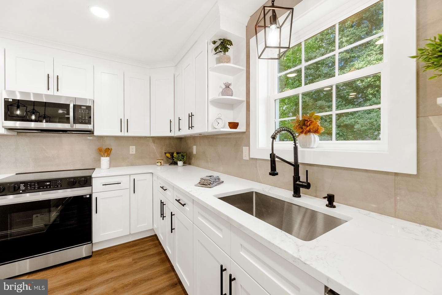 1805 Grieb Avenue photo 14