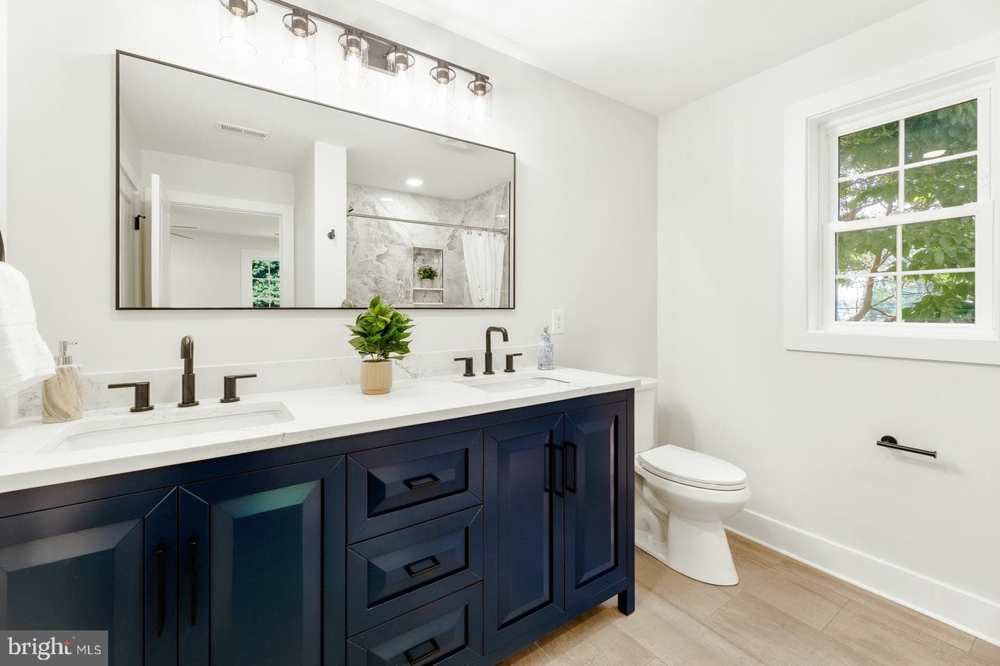 1805 Grieb Avenue photo 30
