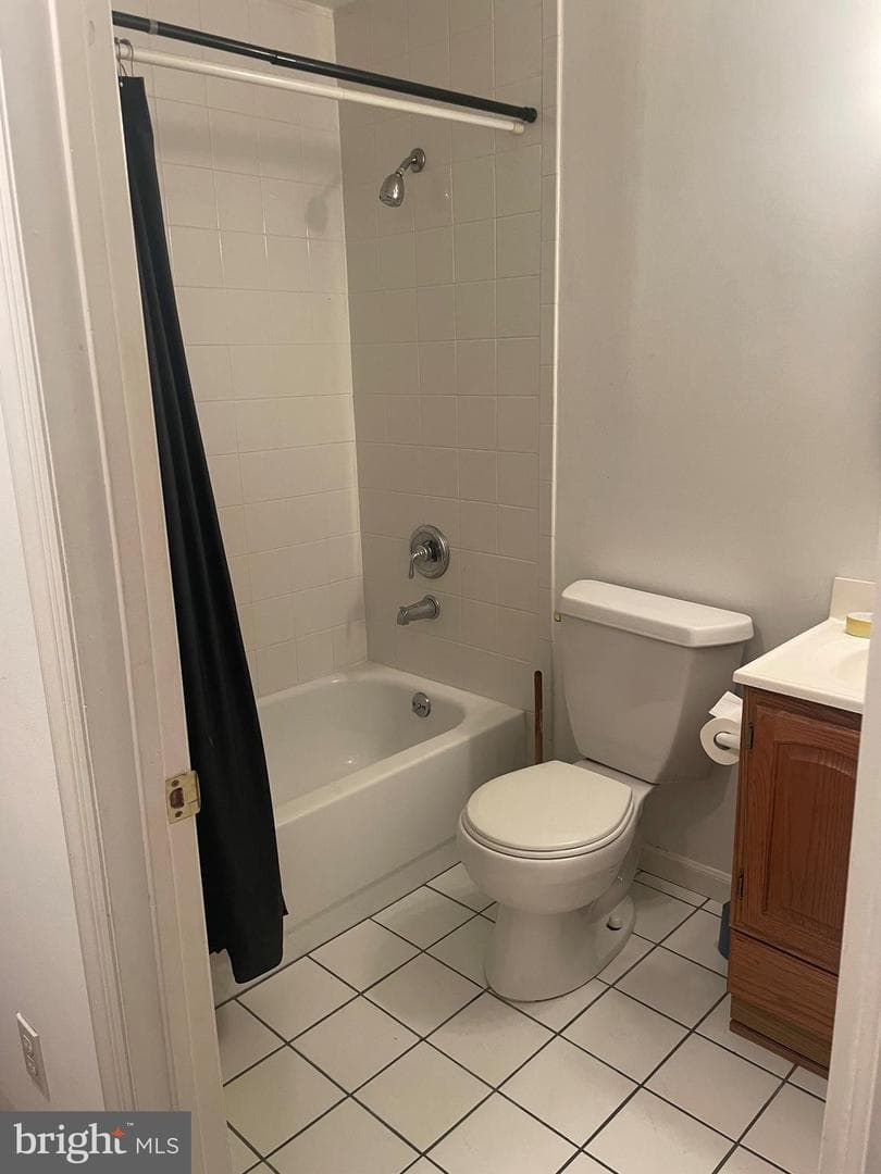 752 Gordon Drive photo 19