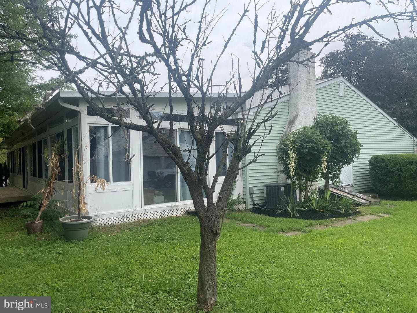 752 Gordon Drive photo 33