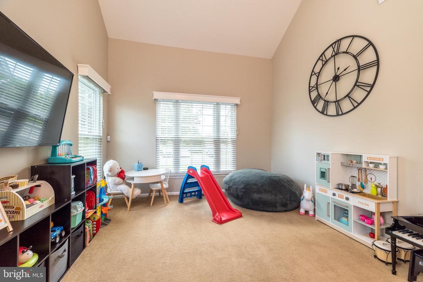 192 Stetson Drive photo 16