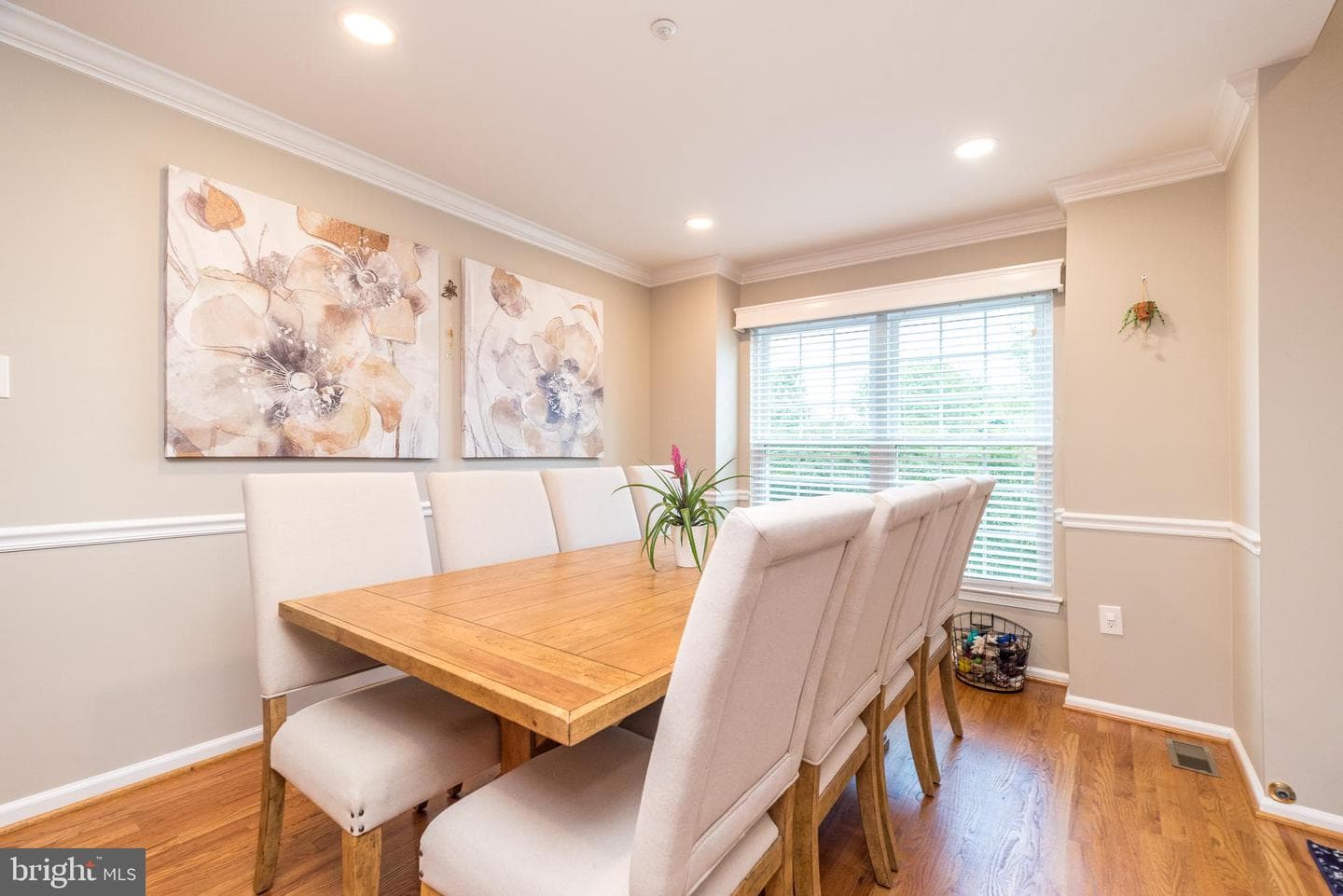 192 Stetson Drive photo 4