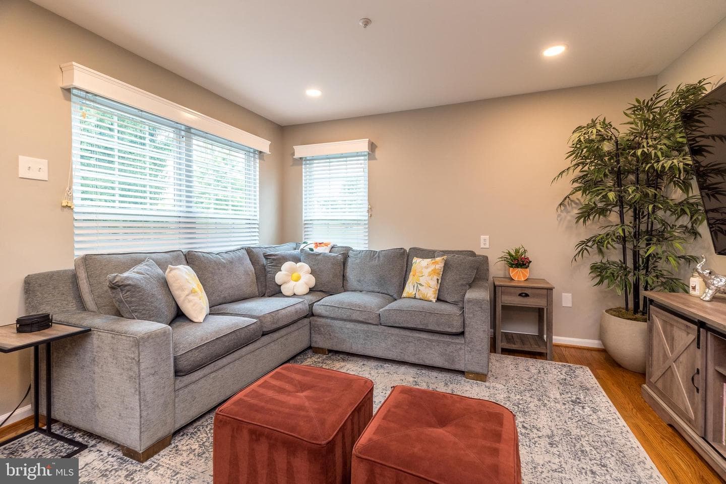 192 Stetson Drive photo 5