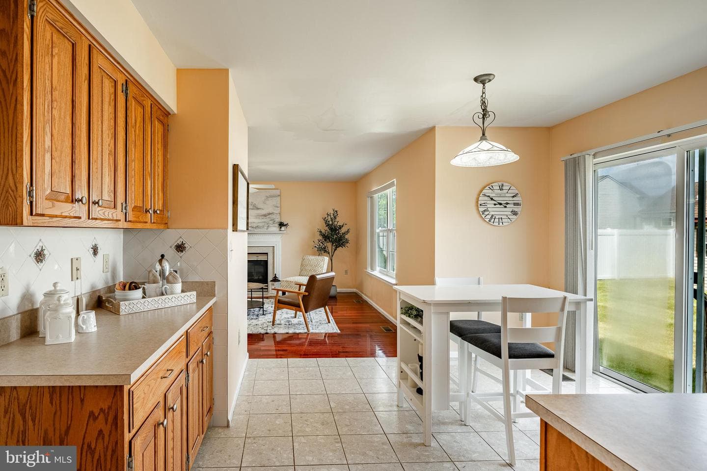 1221 Meadow Brook Drive photo 11