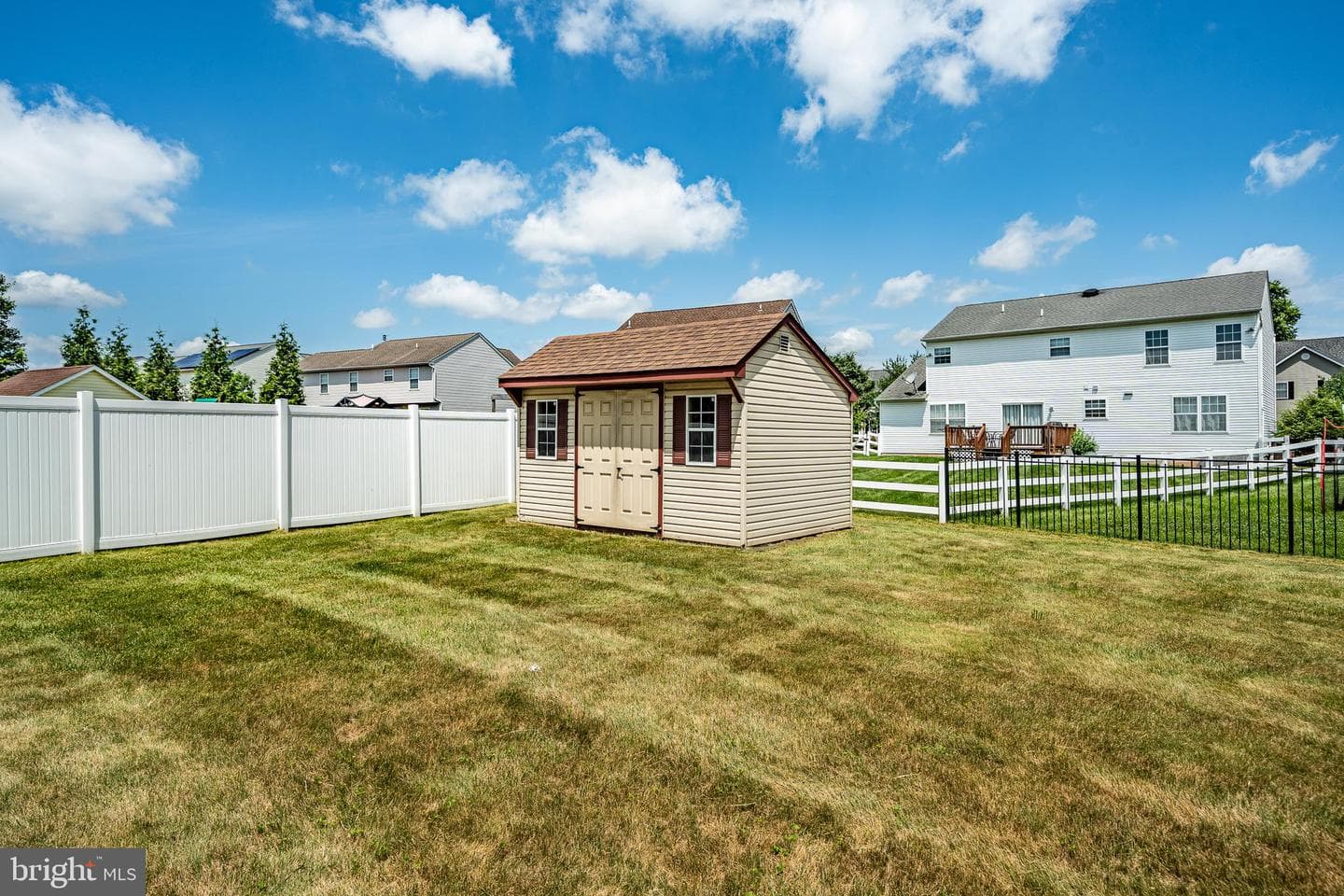 1221 Meadow Brook Drive photo 37