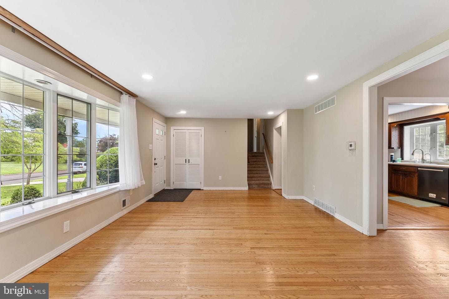 319 Holly Knoll photo 6