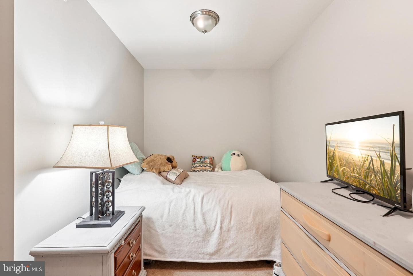 103 Nicoles Way photo 32