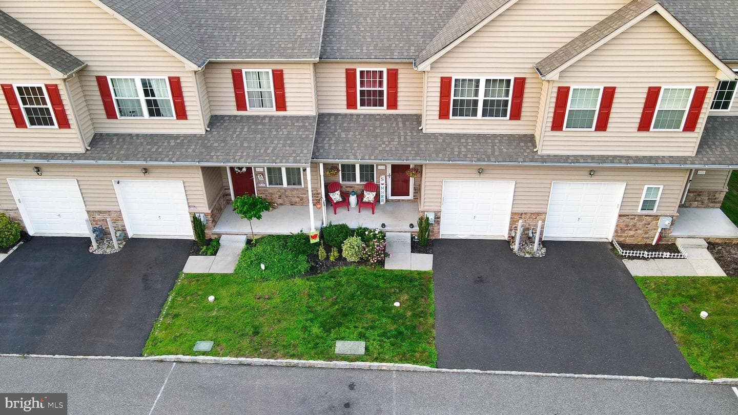 103 Nicoles Way photo 44