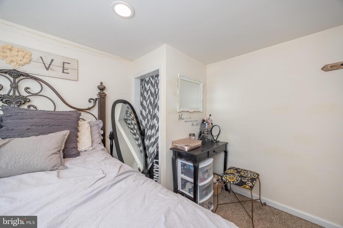 612 Pond Street photo 18