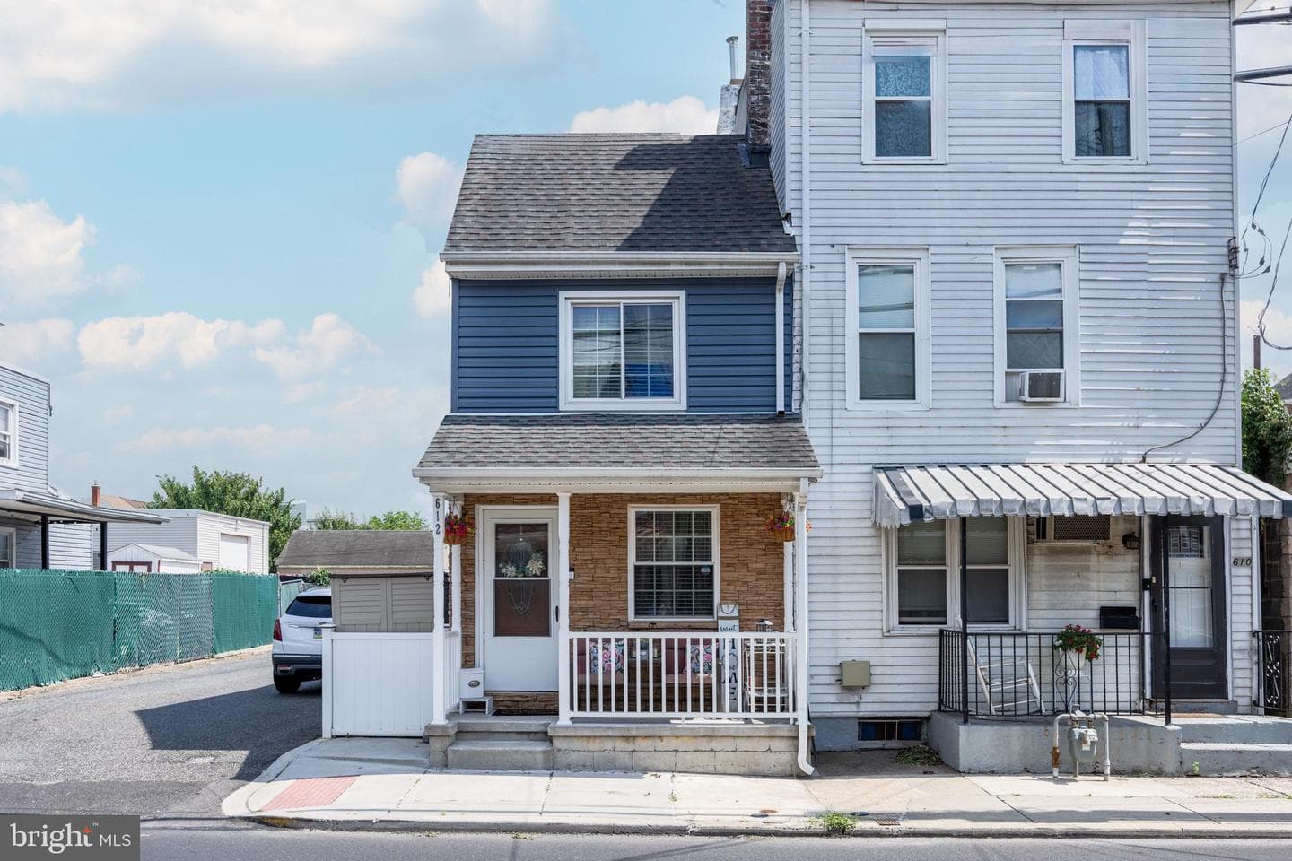 612 Pond Street photo 19