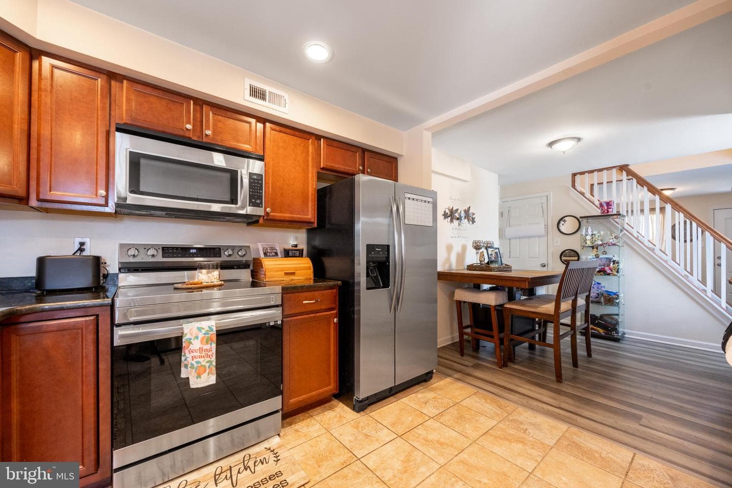 612 Pond Street photo 5