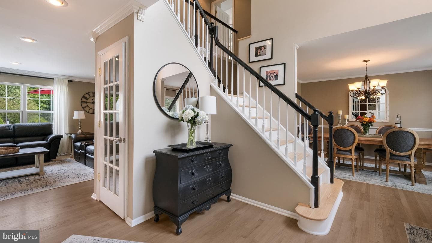 104 Equestrian Drive photo 6