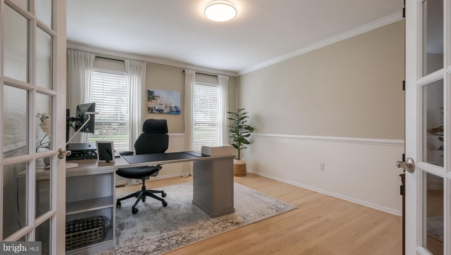 104 Equestrian Drive photo 7