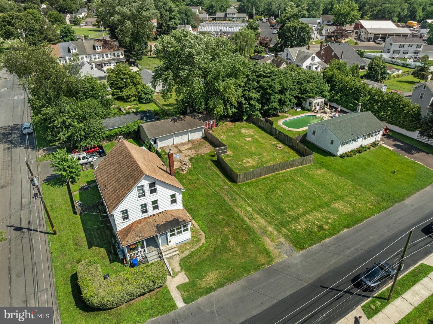 203 Robertson Avenue photo 2