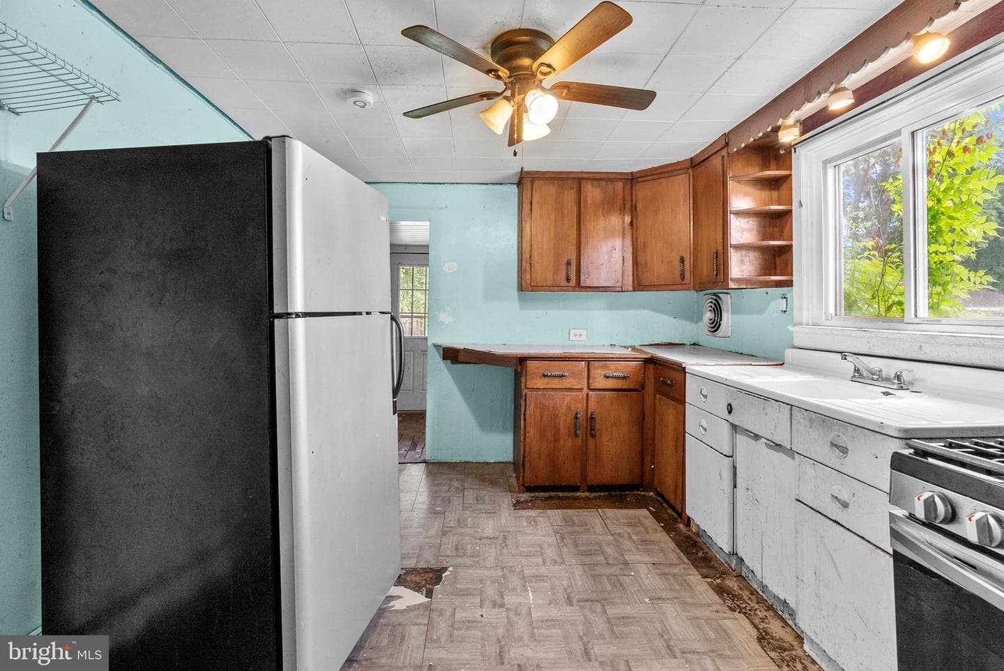 203 Robertson Avenue photo 20