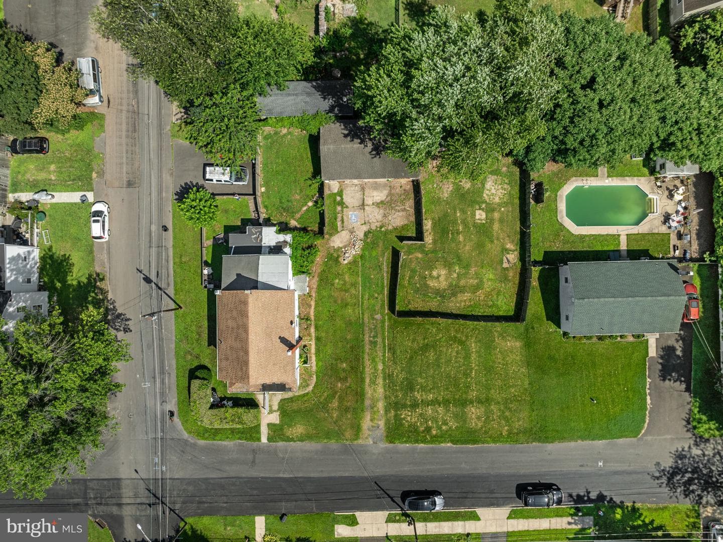 203 Robertson Avenue photo 35