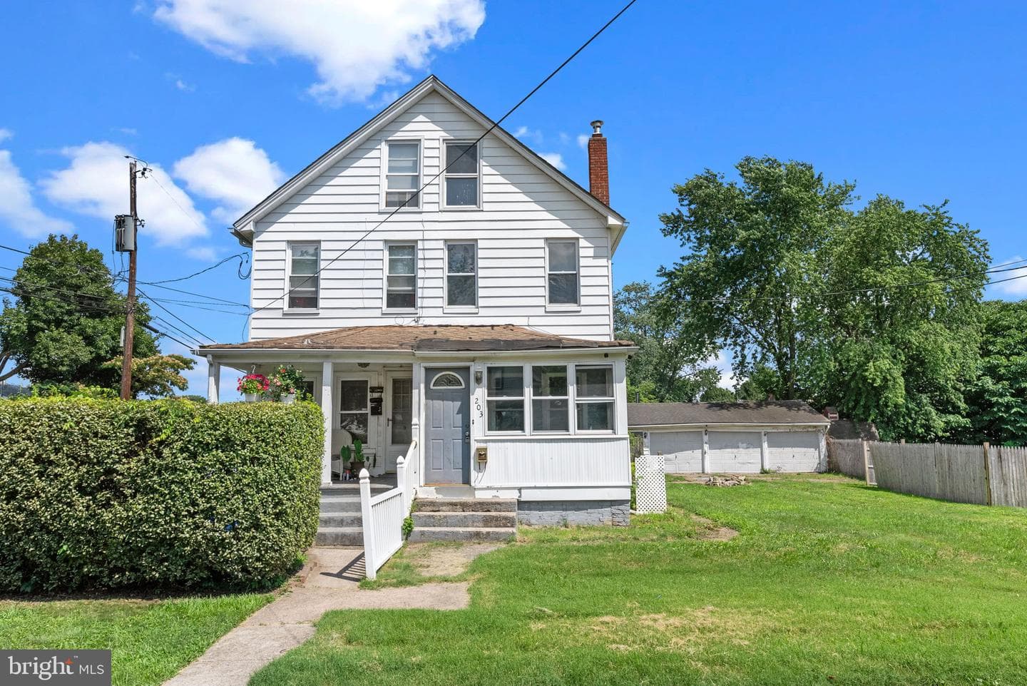 203 Robertson Avenue photo 5