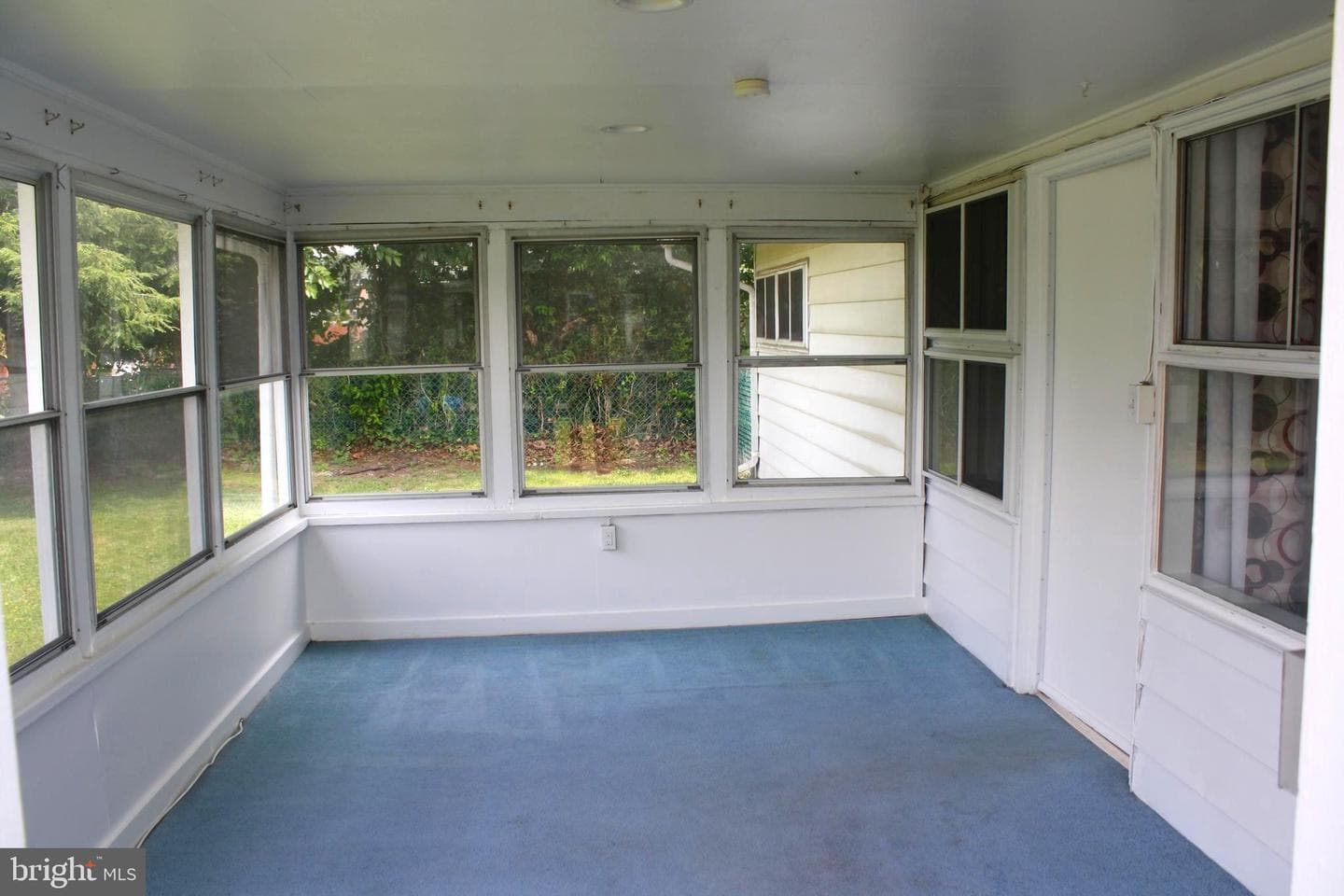 61 Shepherd Lane photo 18