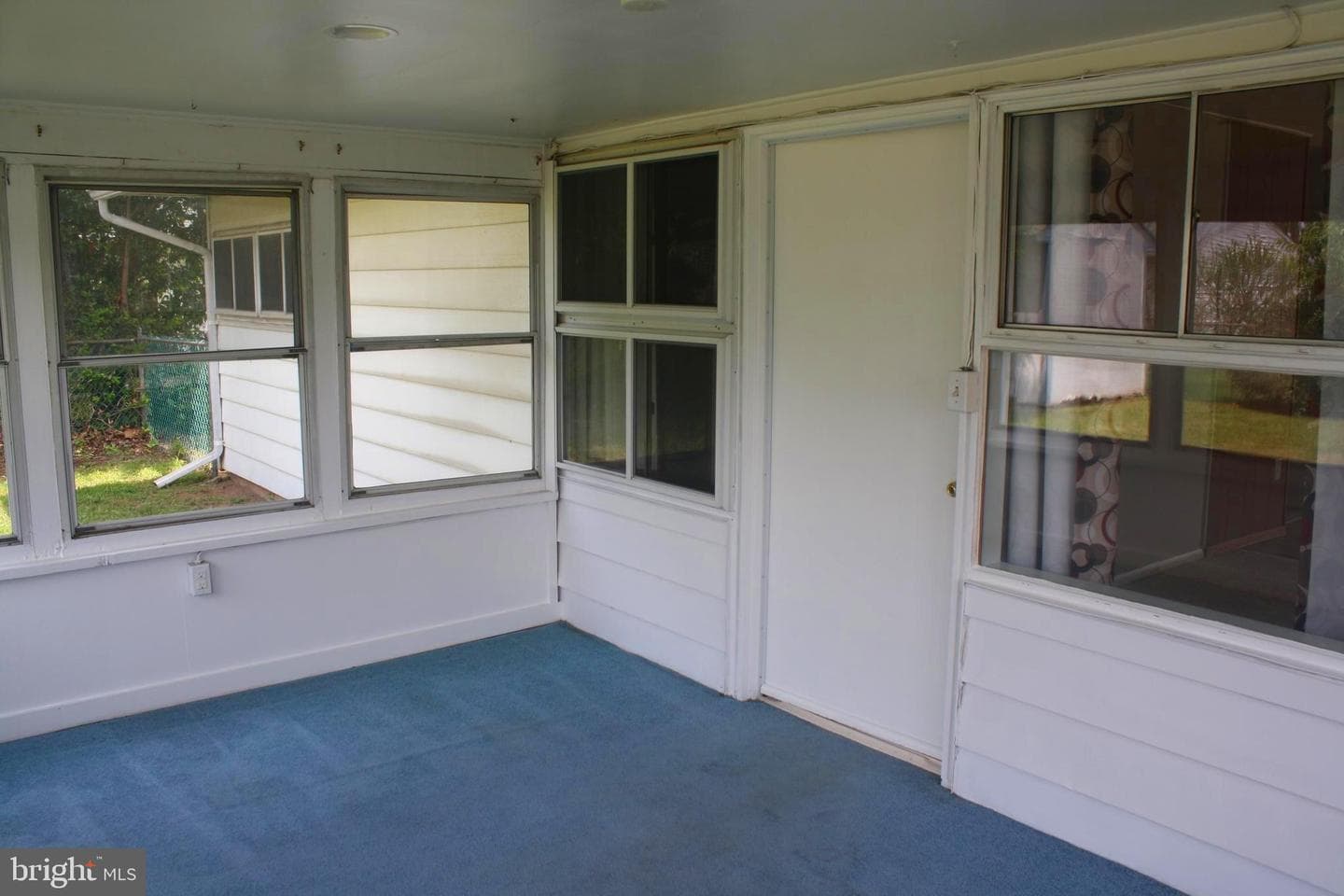 61 Shepherd Lane photo 21