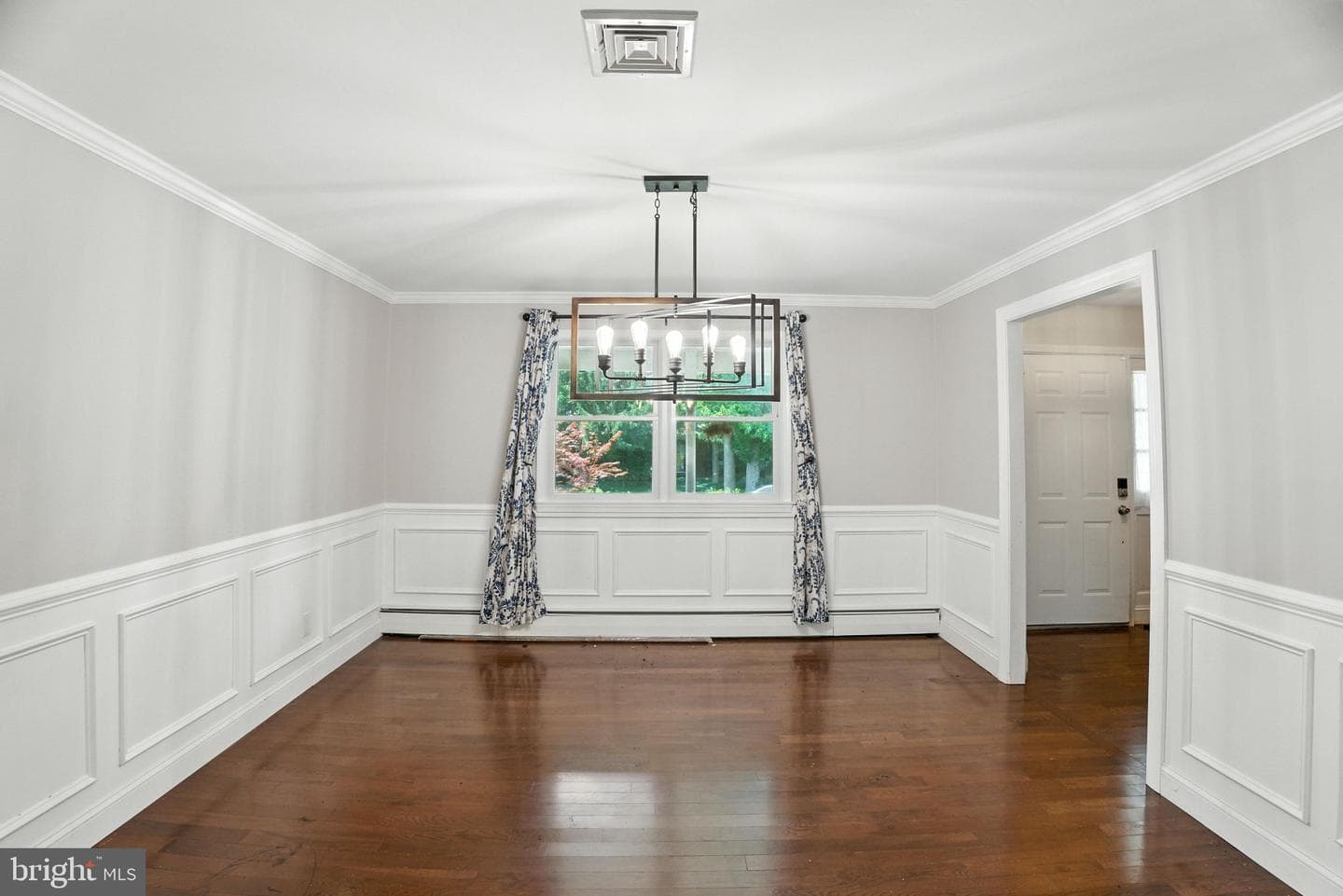 2549 Arrowhead Drive photo 8
