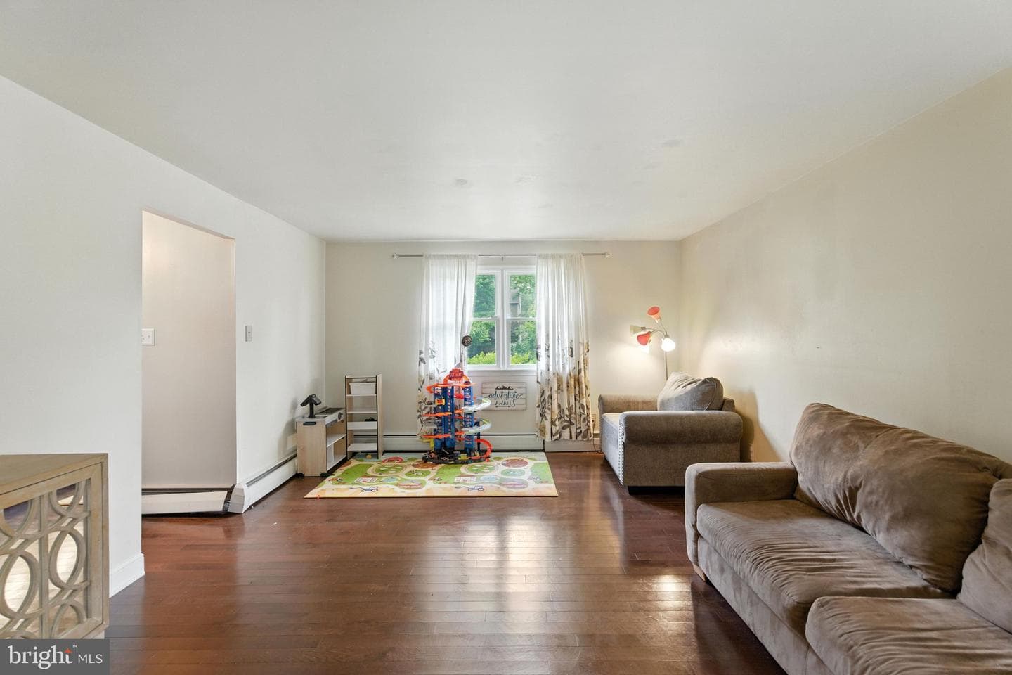 2549 Arrowhead Drive photo 9