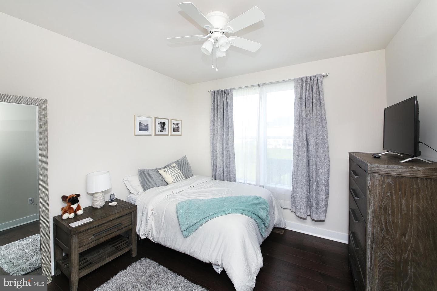 1088 Mariwill Drive photo 12