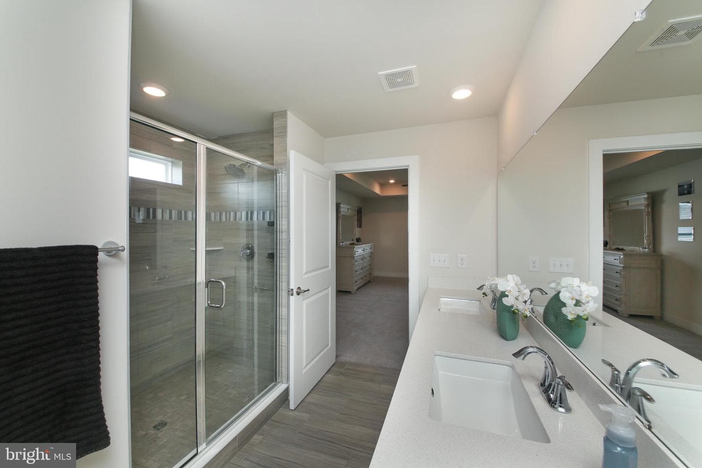 1088 Mariwill Drive photo 16
