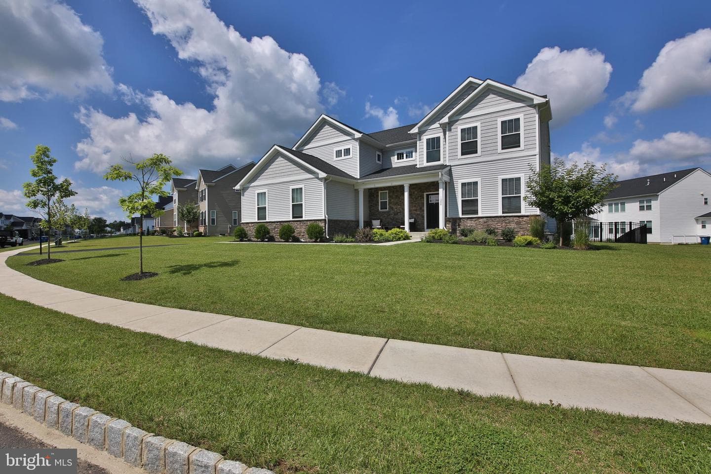 1088 Mariwill Drive photo 32
