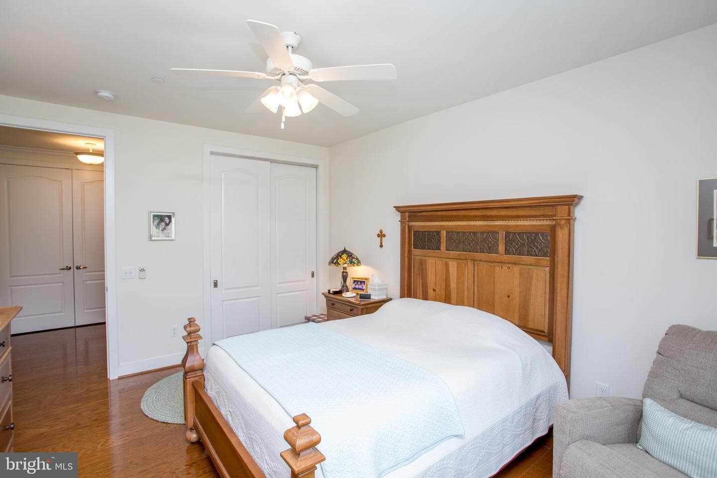 5212 Meridian Boulevard photo 30