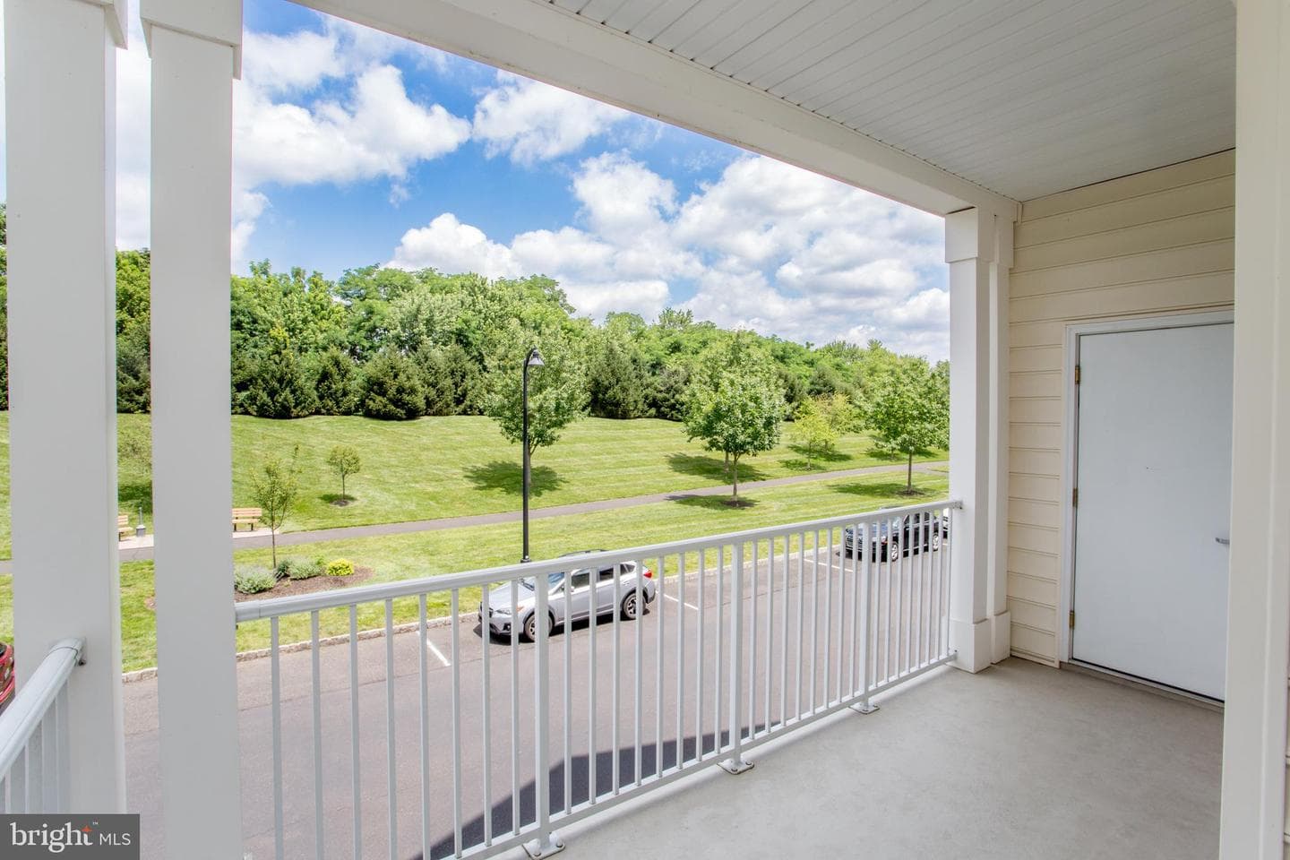 5212 Meridian Boulevard photo 31