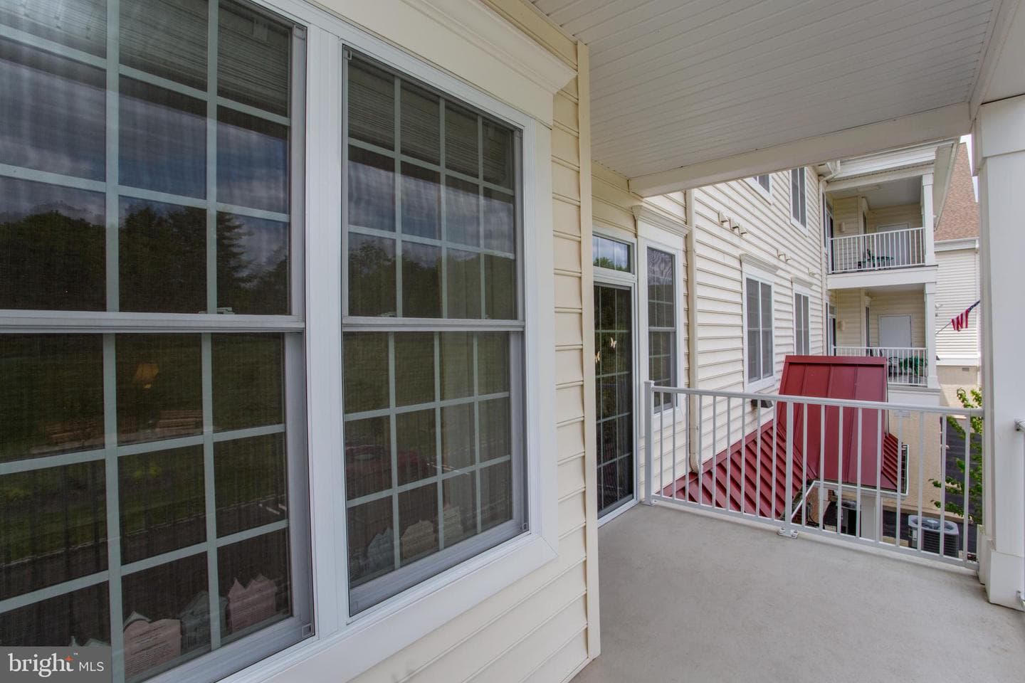 5212 Meridian Boulevard photo 33