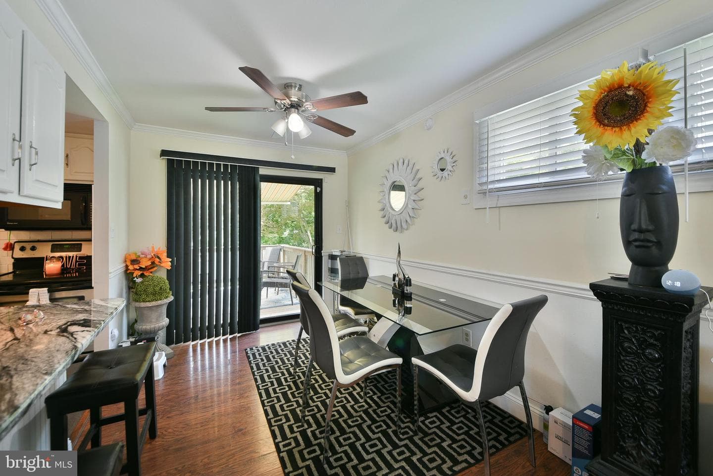 51 Lewis Street photo 9