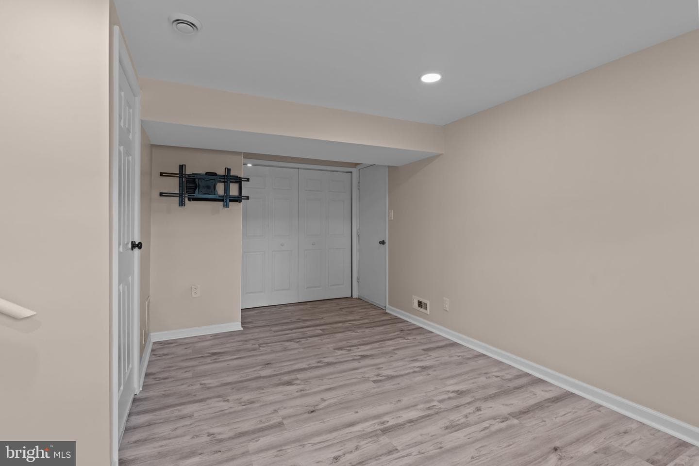 4617 Murray Street photo 18
