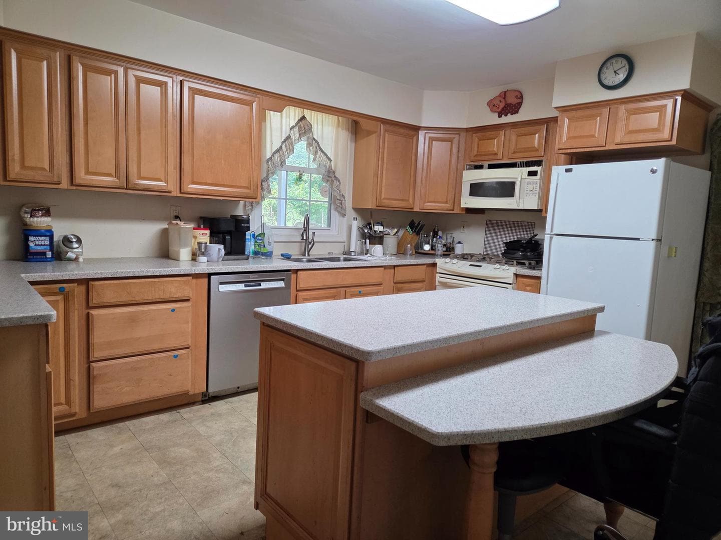 145 Westbrook Road photo 8