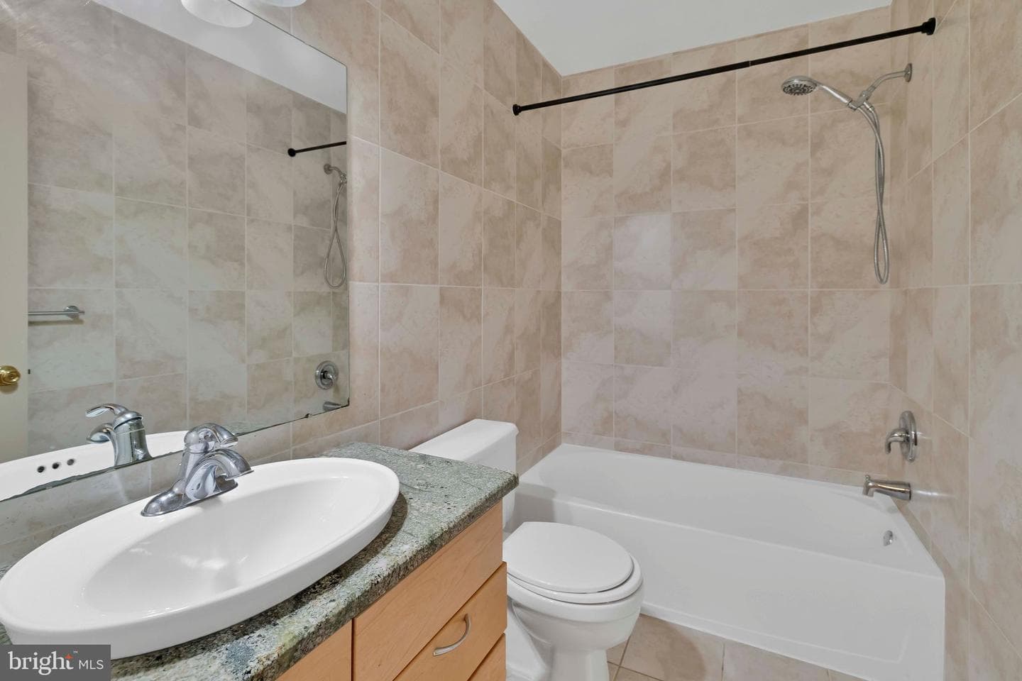 39 W Bellwood Drive photo 18