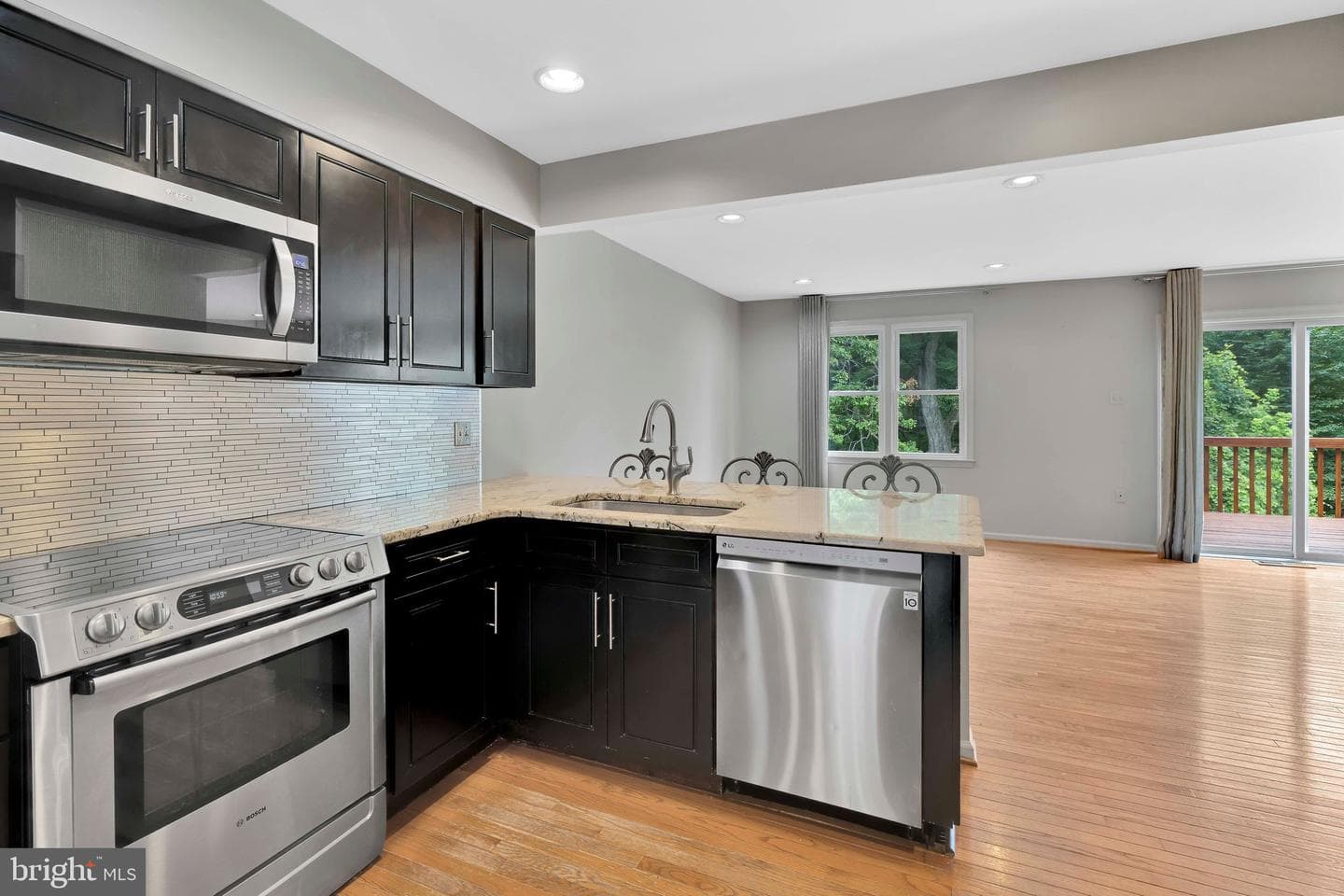 39 W Bellwood Drive photo 4