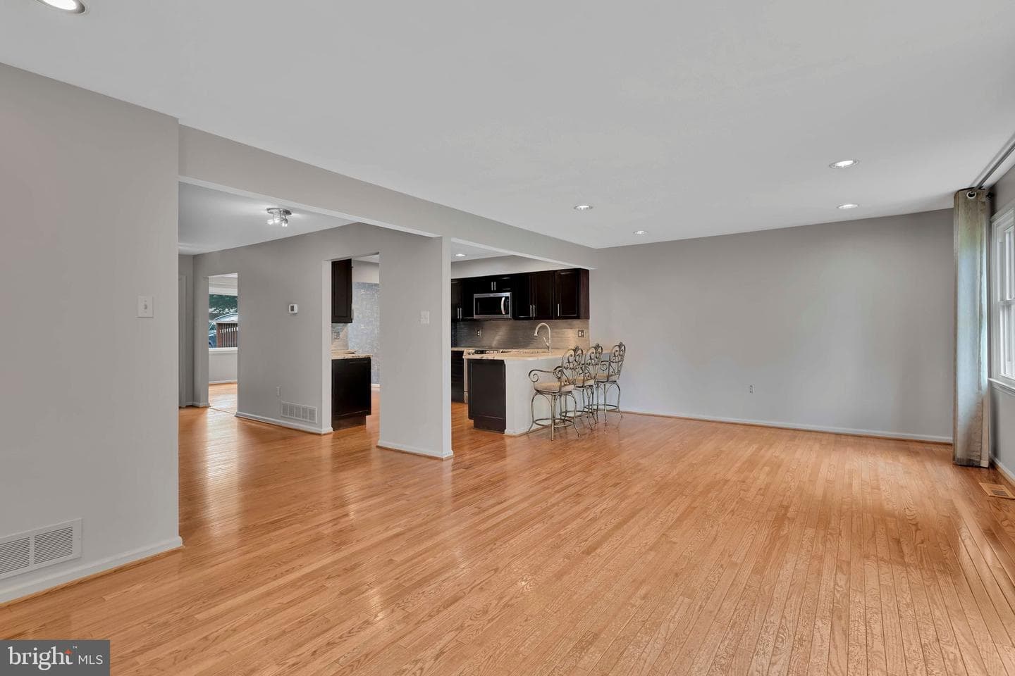 39 W Bellwood Drive photo 9