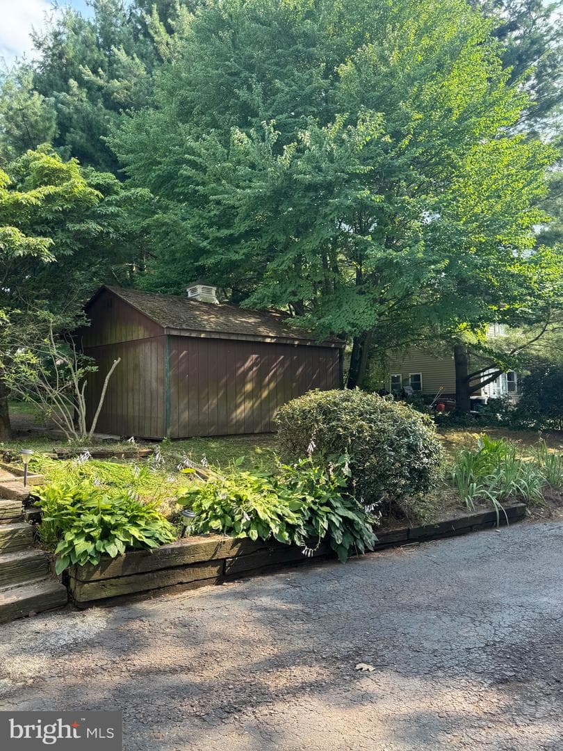 35 Beverly Drive photo 11