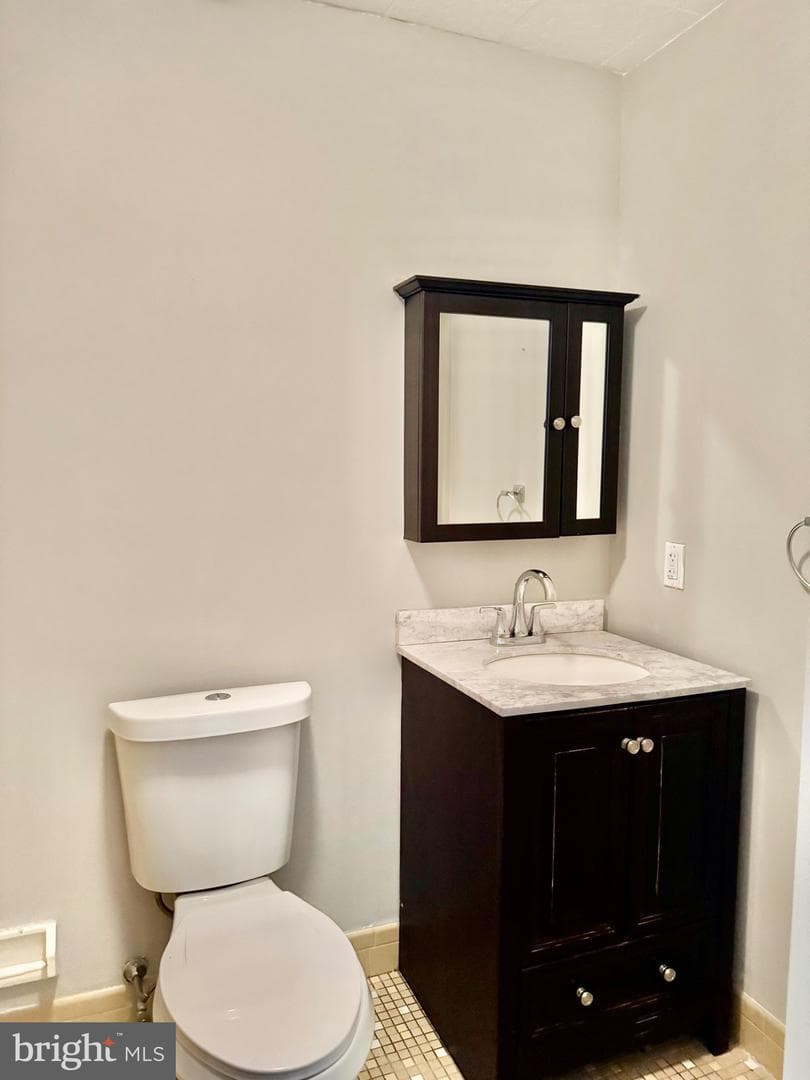 35 Beverly Drive photo 29