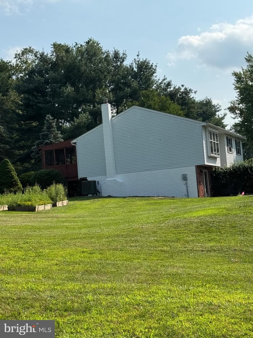35 Beverly Drive photo 43
