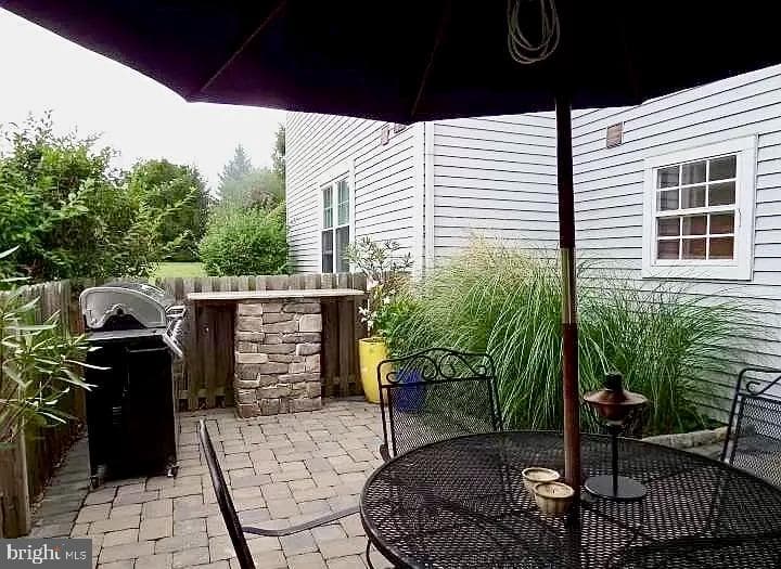 13 Everett Drive photo 11