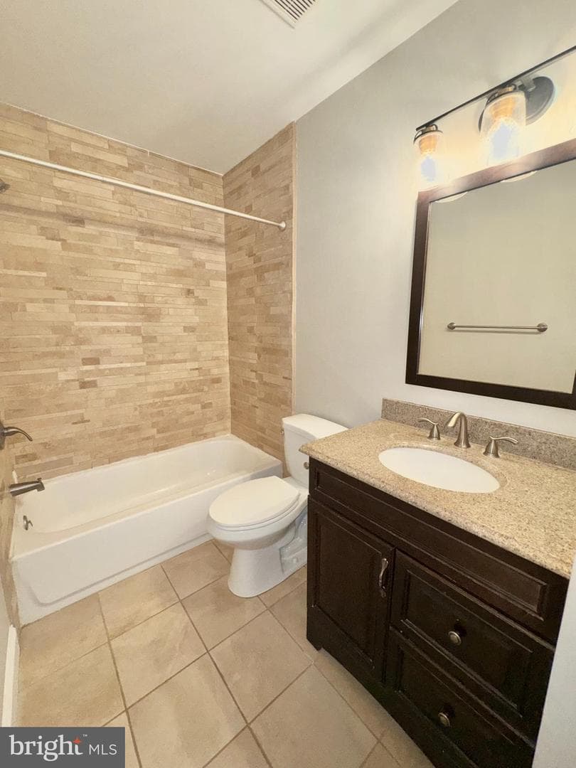 13 Everett Drive photo 9