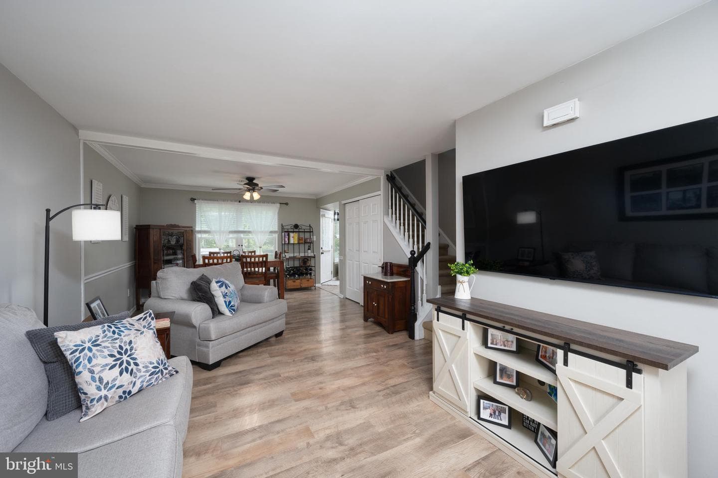 1160 School House Lane photo 4