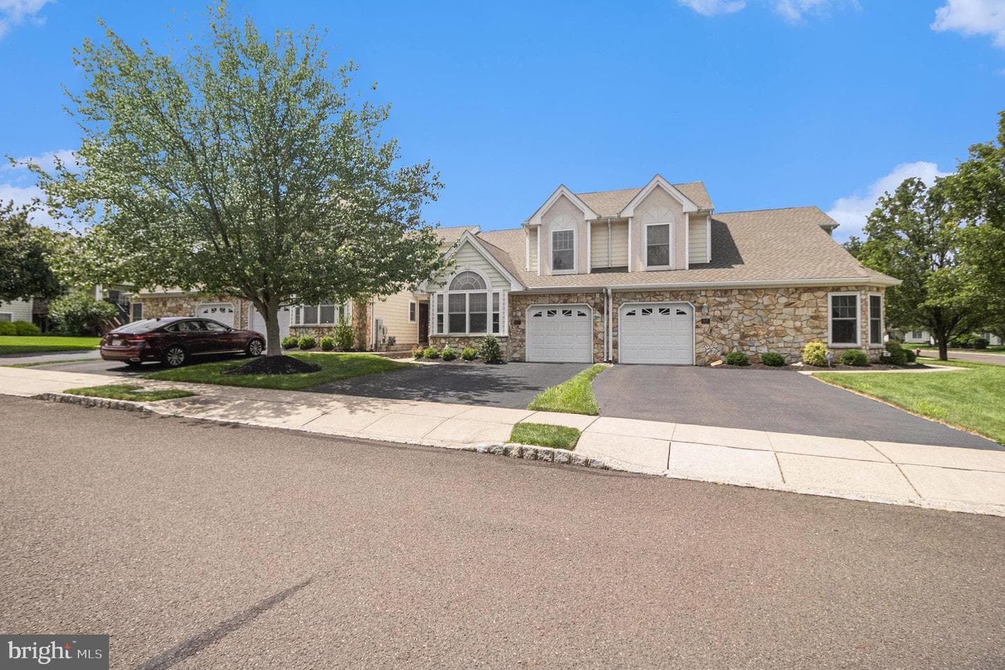 62 Ashley Drive photo 2