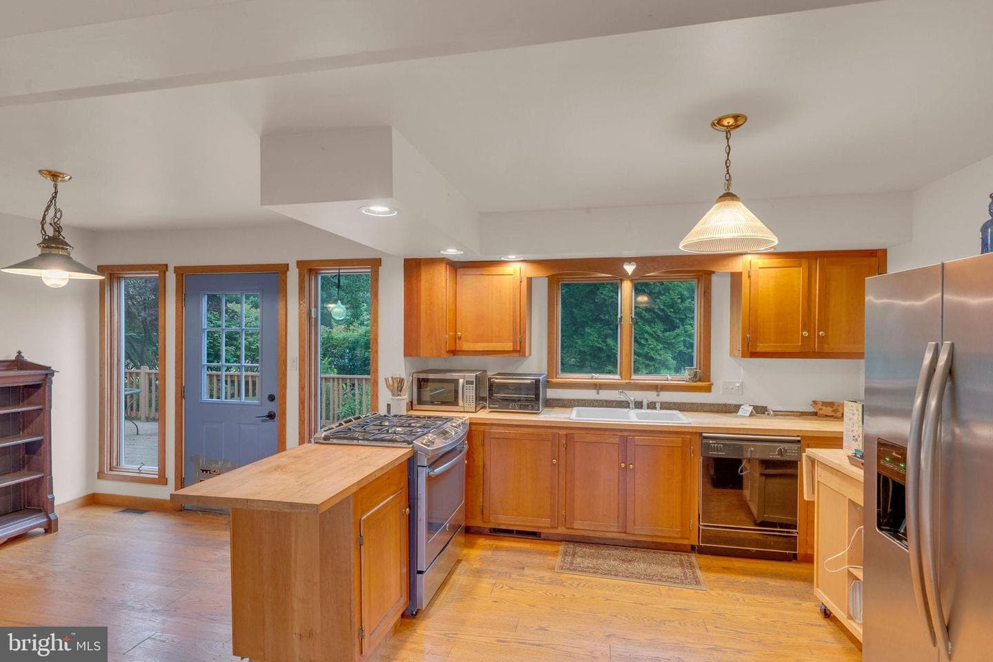 6875 Tohickon Hill Rd photo 10