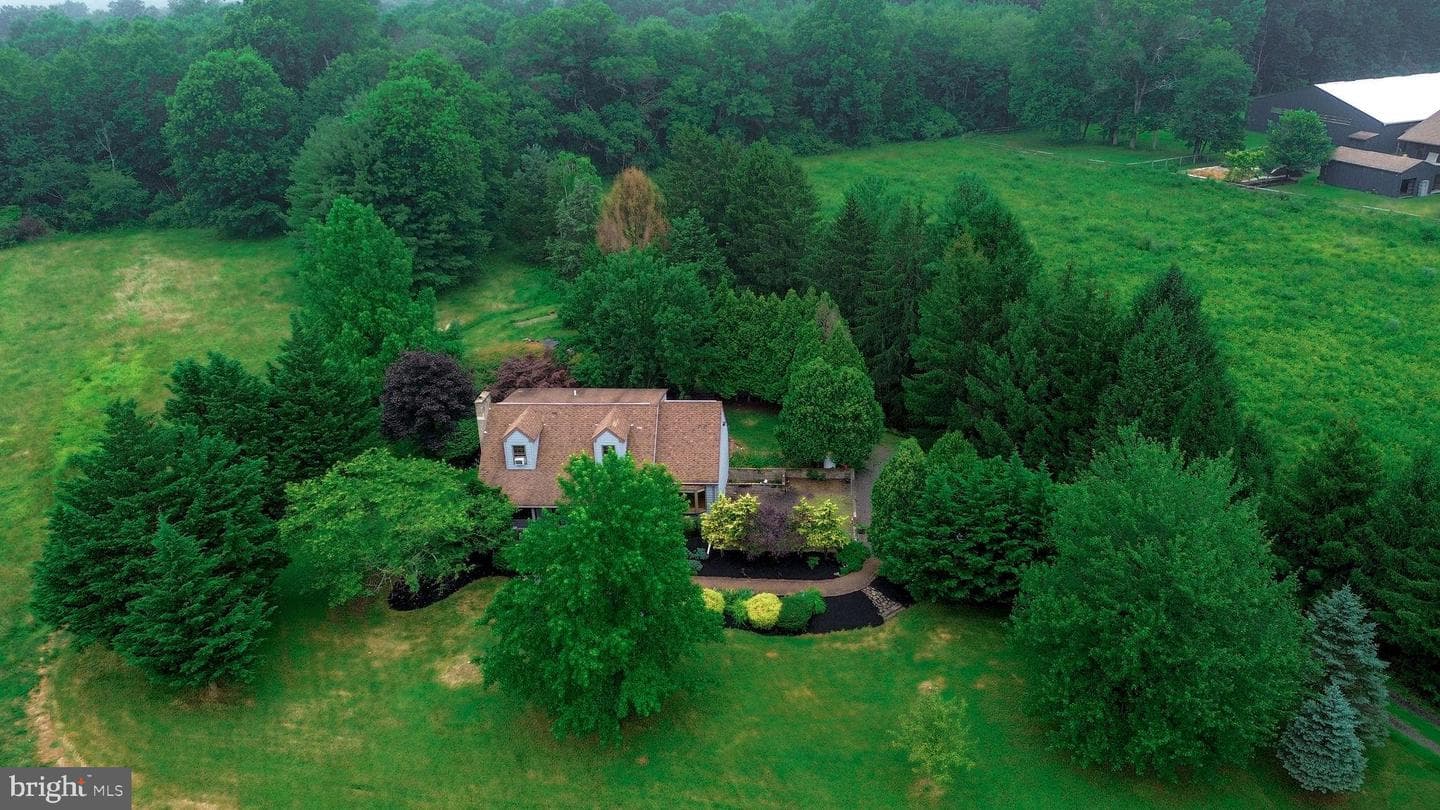 6875 Tohickon Hill Rd photo 30