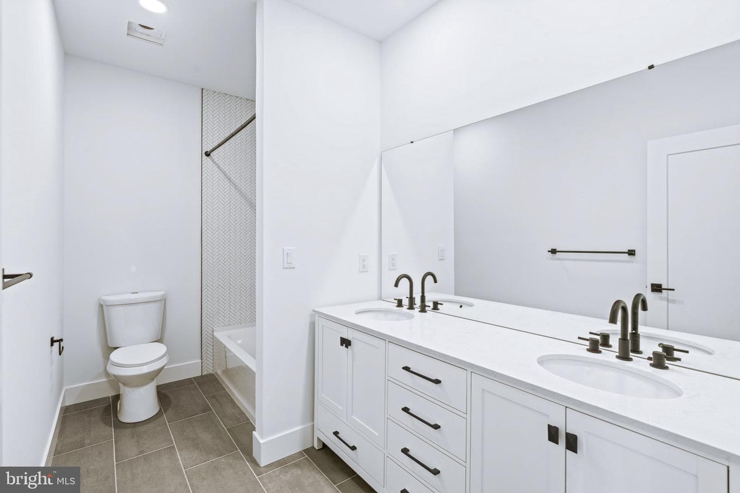 681 Provident Road photo 15