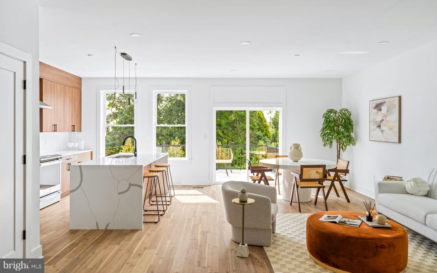 681 Provident Road photo 4