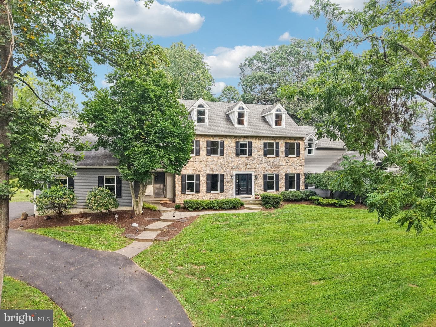 4033 Devonshire Drive